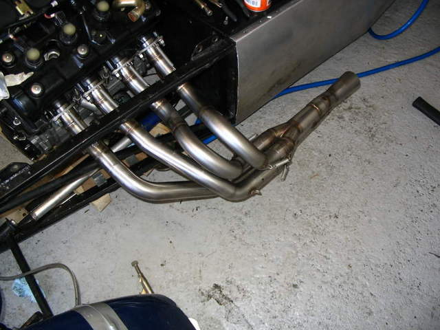 Manifold top view